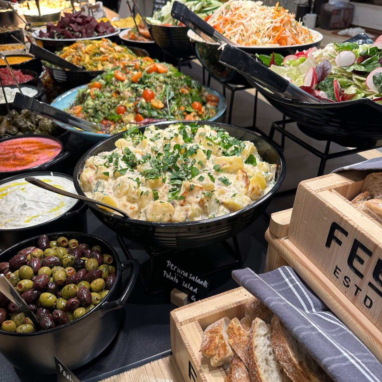 Feenix Restaurant Minimani - Your City Guide - Ravintola Feenix