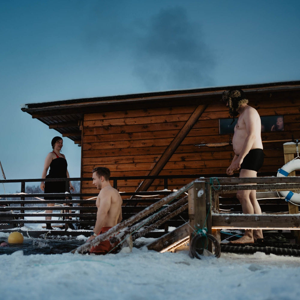 Private Wood-Heated Sauna and Ice Swimming