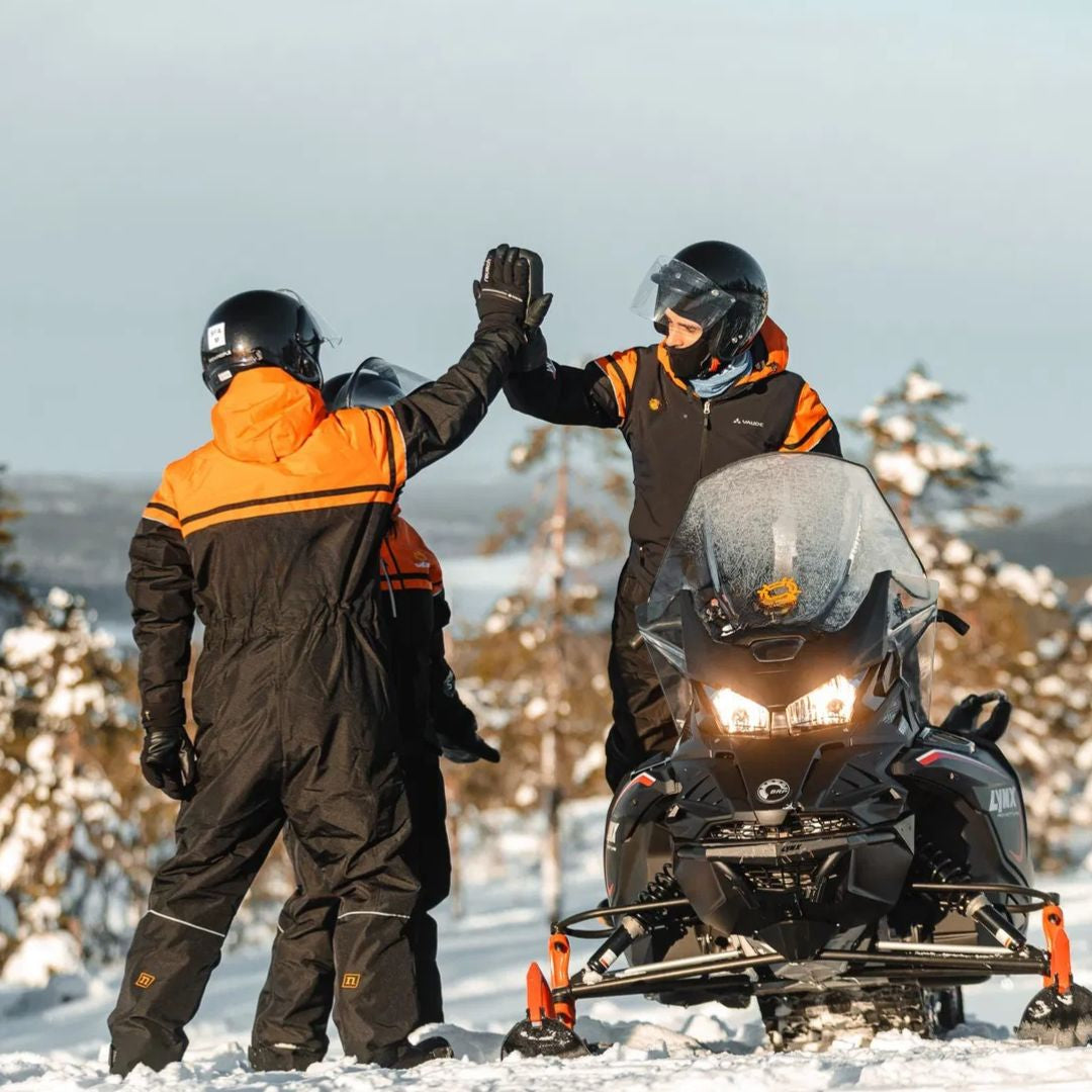 Snowmobiling Quick Spin - 2 h snowmobile experience