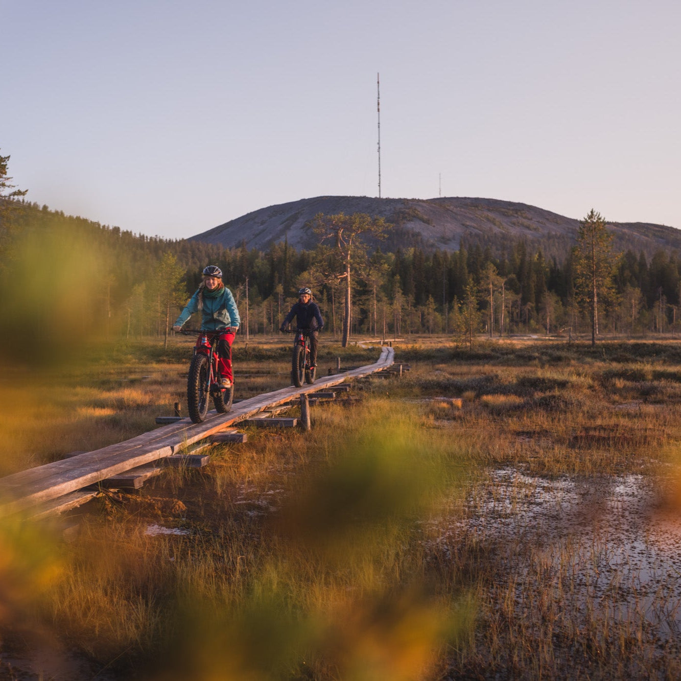 Autumn Electric Fatbike rental in Pyhä