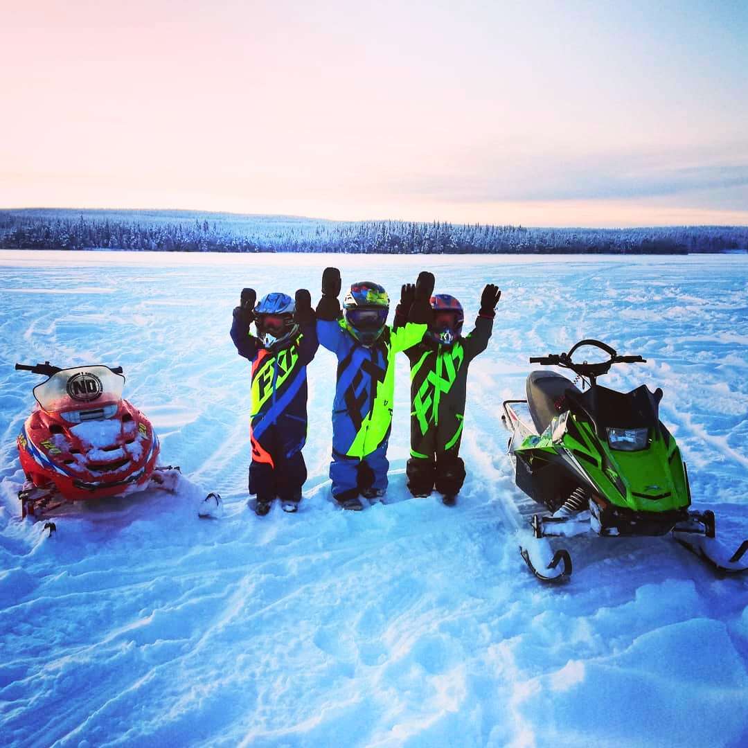 LaplandWinterParkminisnowmobileandboys