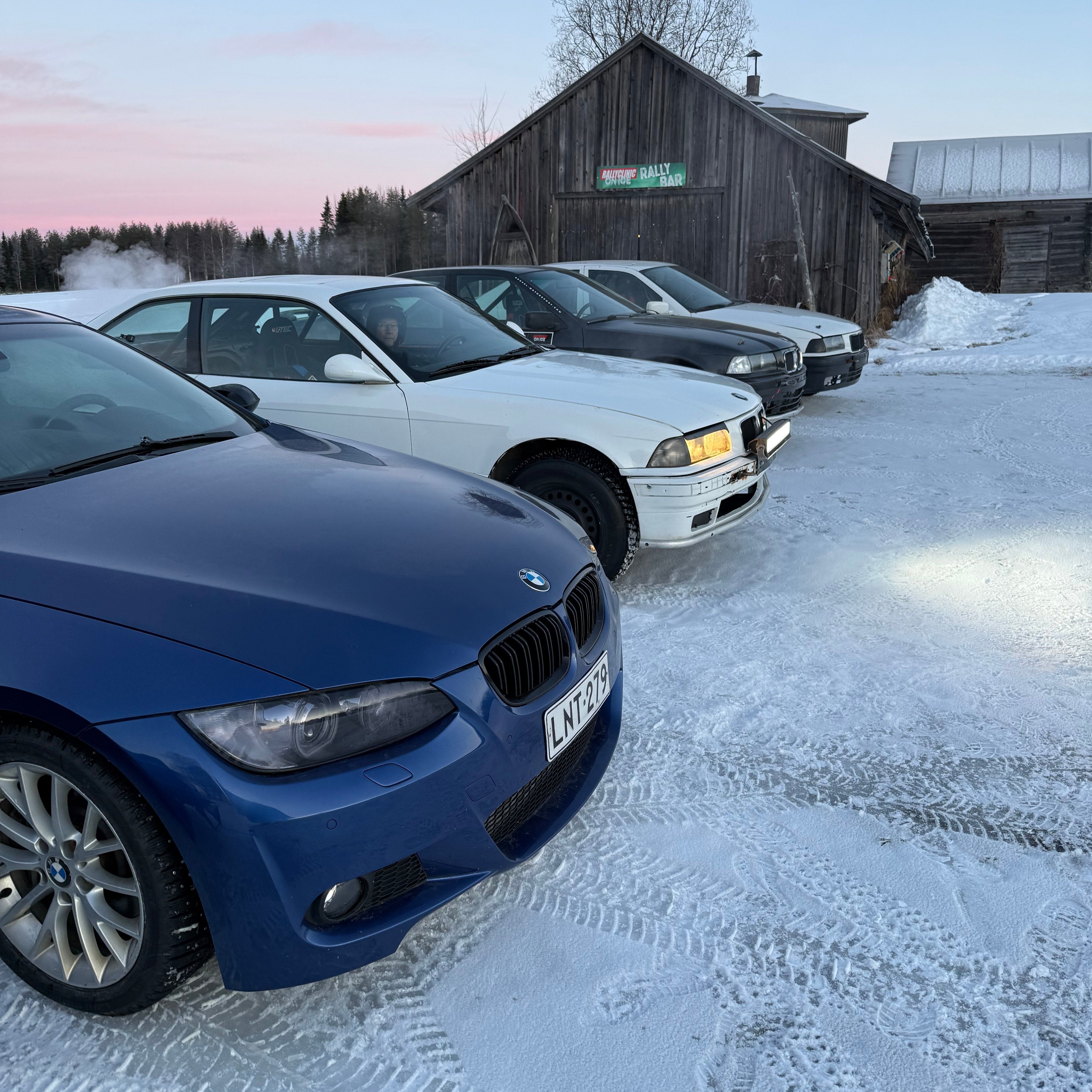 Rally car experience with professional driver